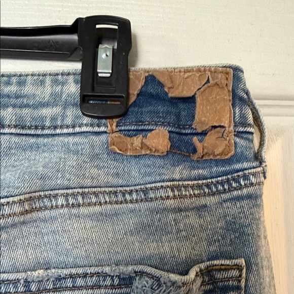 Men's Distressed Blue Jeans - Picture 6 of 9